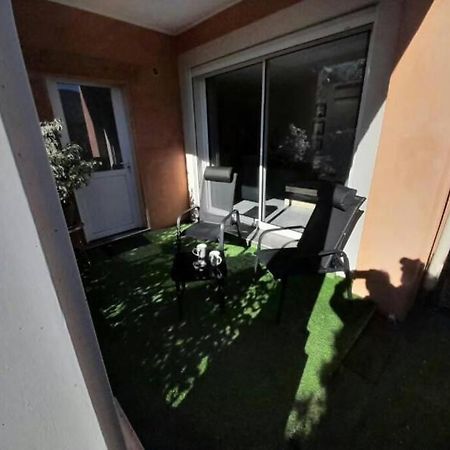 Appartement Spacieux &Tres Calme. Spacious & Very Quiet Apartment. Carros Kültér fotó