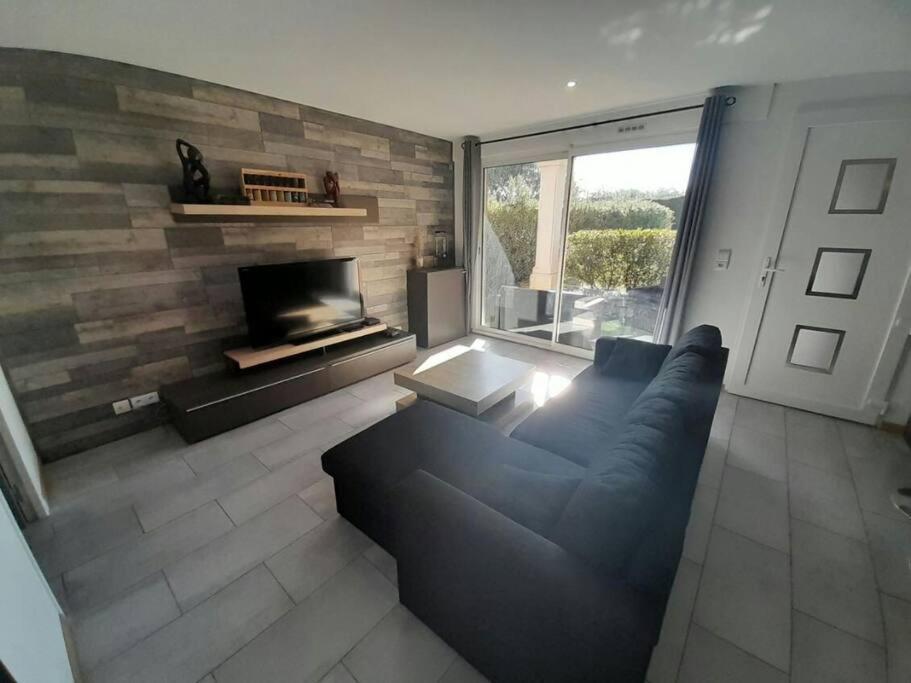 Appartement Spacieux &Tres Calme. Spacious & Very Quiet Apartment. Carros Kültér fotó