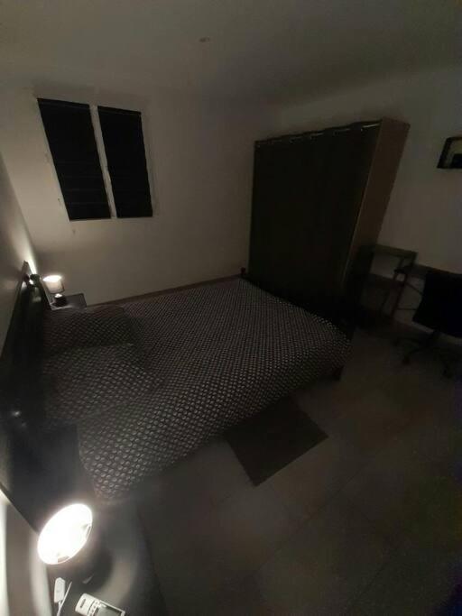 Appartement Spacieux &Tres Calme. Spacious & Very Quiet Apartment. Carros Kültér fotó