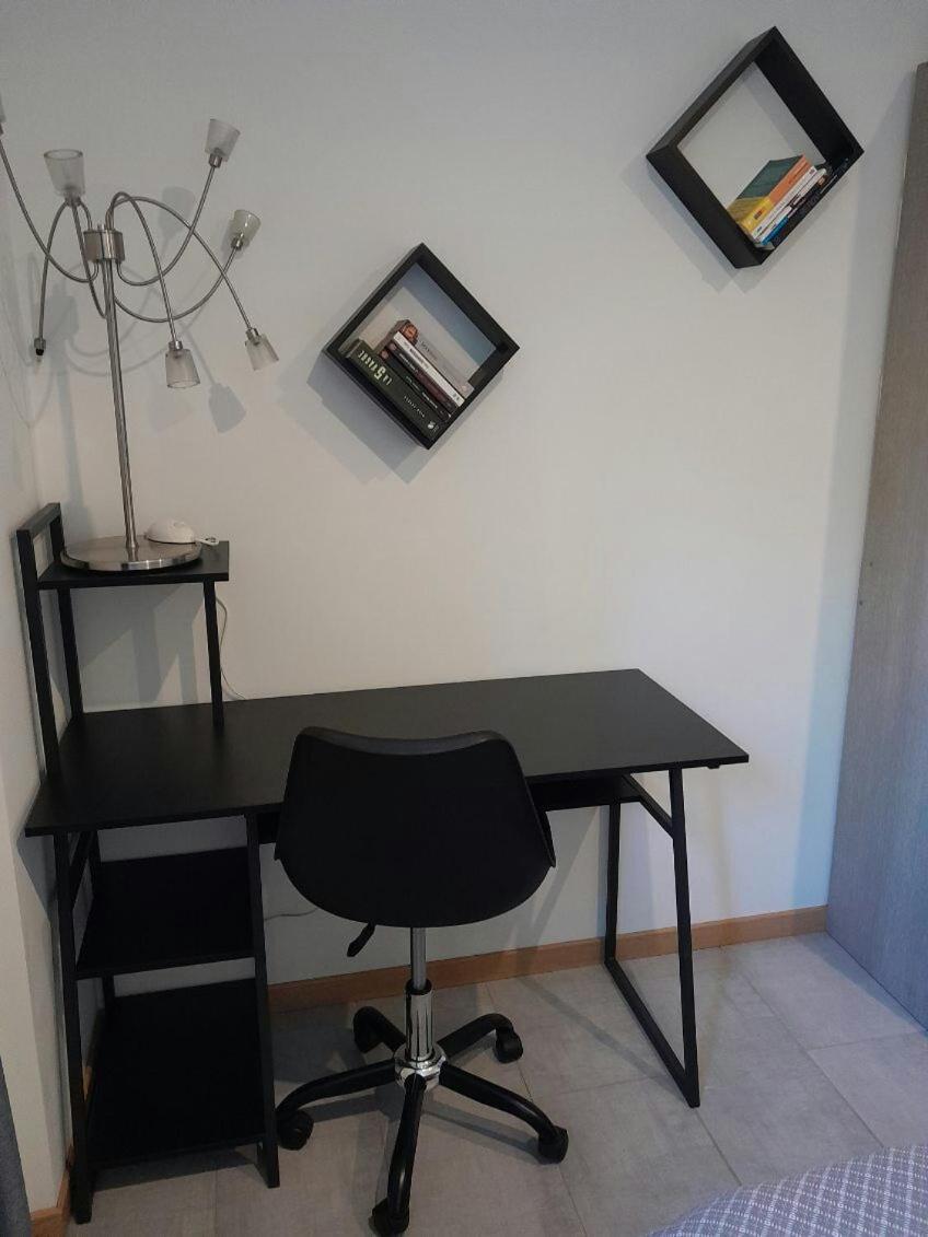 Appartement Spacieux &Tres Calme. Spacious & Very Quiet Apartment. Carros Kültér fotó
