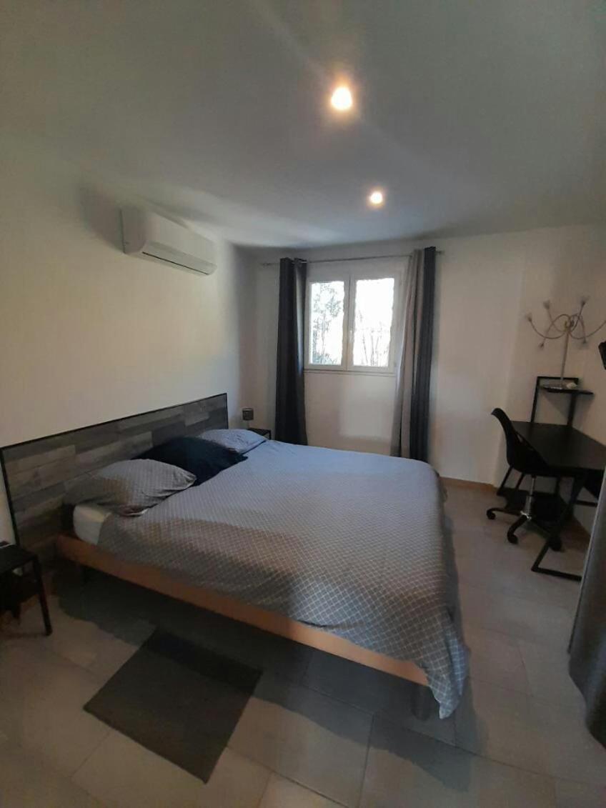 Appartement Spacieux &Tres Calme. Spacious & Very Quiet Apartment. Carros Kültér fotó